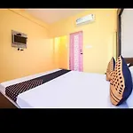 Hotel Kk Puri Near Sea Side