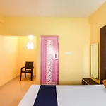 Hotel Kk Puri Near Sea Side